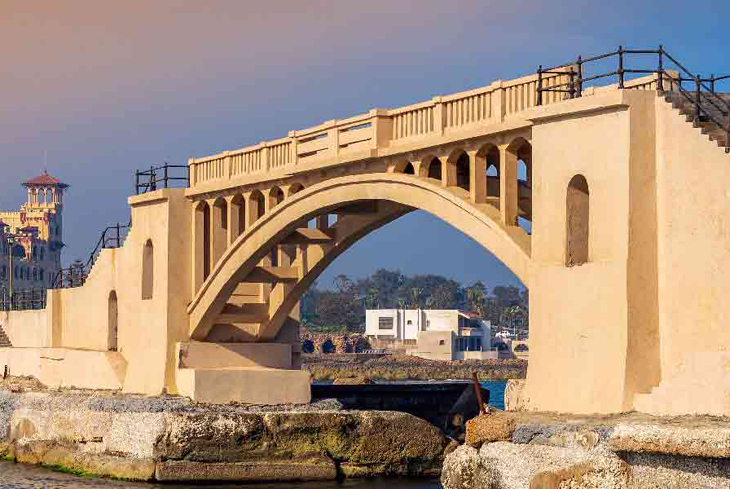 Alexandria Montazah Bridge_63b77_lg.jpg